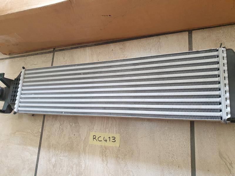 Original New Mercedes-Benz A-Class B-Class CLA GLA W176 W246 W117 W156 Air Charge Cooler