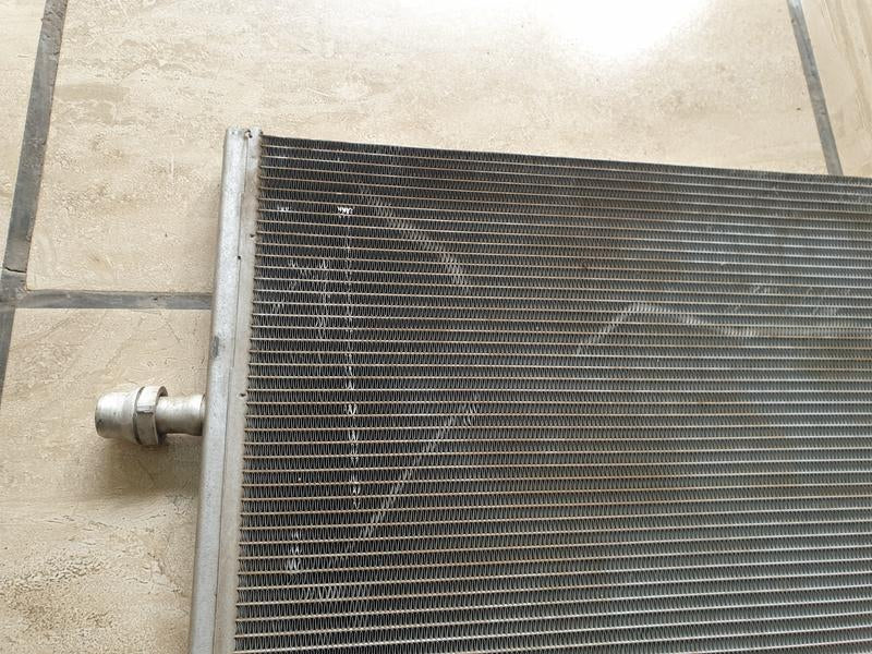 Original Used Mercedes-Benz GLC V-Class W253 W447 Low Temperature Radiator