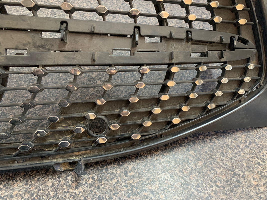 Mercedes-Benz CLA W118 2019, CLA200 Radiator Grille Frame