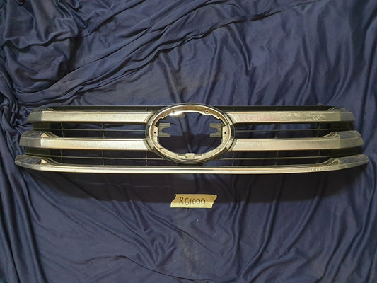Toyota Hilux Radiator Grille - Chrome lifting, Wear and tear