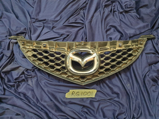 Mazda 3 Radiator Grille - Wear and Tear