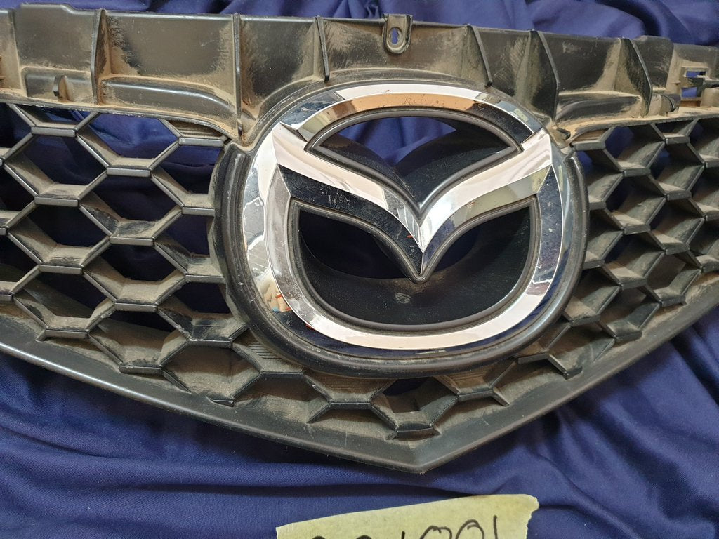 Mazda 3 Radiator Grille - Wear and Tear
