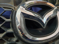 Mazda 3 Radiator Grille - Wear and Tear
