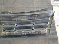 Volkswagen Polo Radiator Grille - Wear and Tear, Scratches