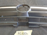 Volkswagen Polo Radiator Grille - Wear and Tear, Scratches