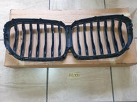 Original Used BMW 5 Series X5 G05 Front Bumper Kidney Radiator Grille