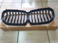 Original Used BMW 5 Series X5 G05 Front Bumper Kidney Radiator Grille