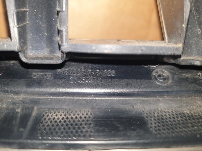 Original Used BMW 5 Series X5 G05 Front Bumper Kidney Radiator Grille