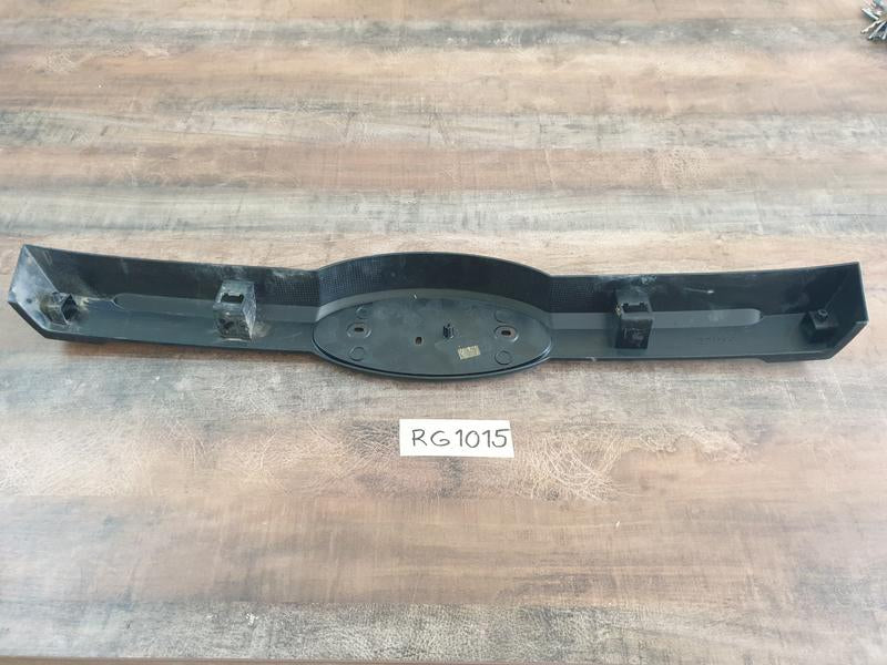 Original Used Ford Ranger T6 Radiator Grille Trim