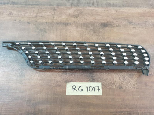 Original Used Mercedes-Benz CLA W117 Left Upper Radiator Grille Diamond Mesh