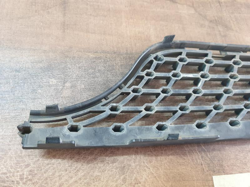 Original Used Mercedes-Benz CLA W117 Left Lower Radiator Grille Diamond Mesh