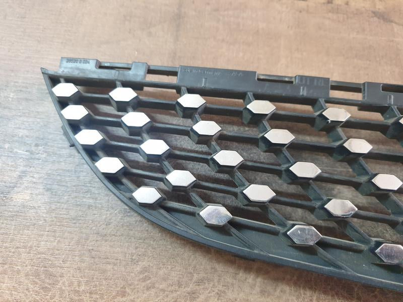 Original Used Mercedes-Benz CLA W117 Left Lower Radiator Grille Diamond Mesh