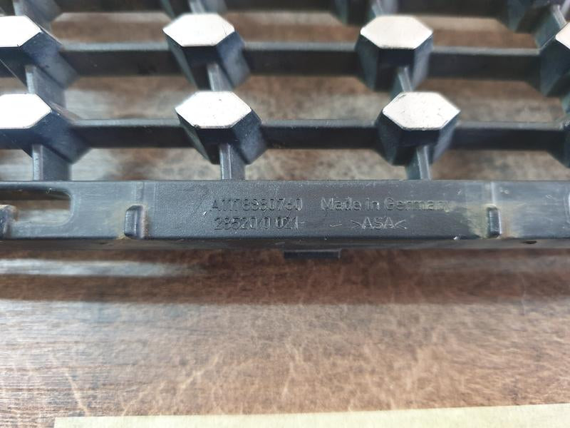 Original Used Mercedes-Benz CLA W117 Left Upper Radiator Grille Diamond Mesh