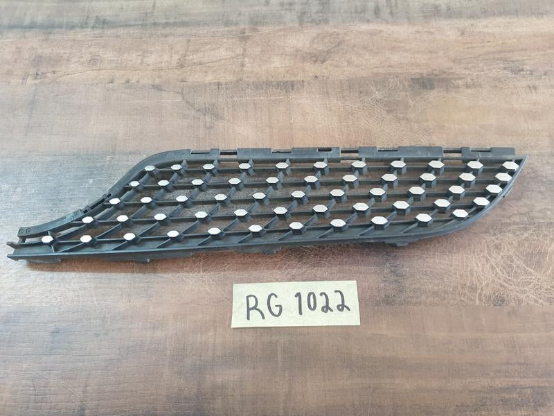Original Used Mercedes-Benz CLA W117 Left Lower Radiator Grille Diamond Mesh