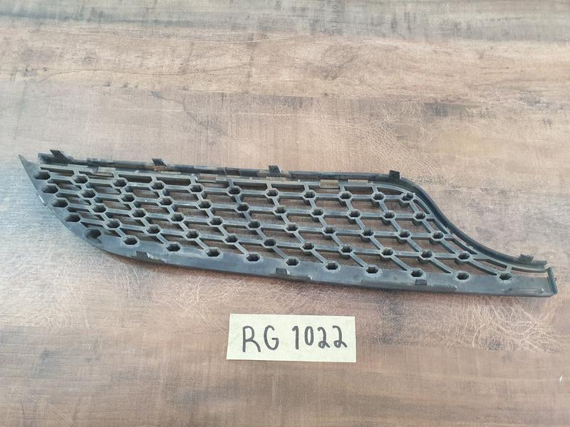 Original Used Mercedes-Benz CLA W117 Left Lower Radiator Grille Diamond Mesh