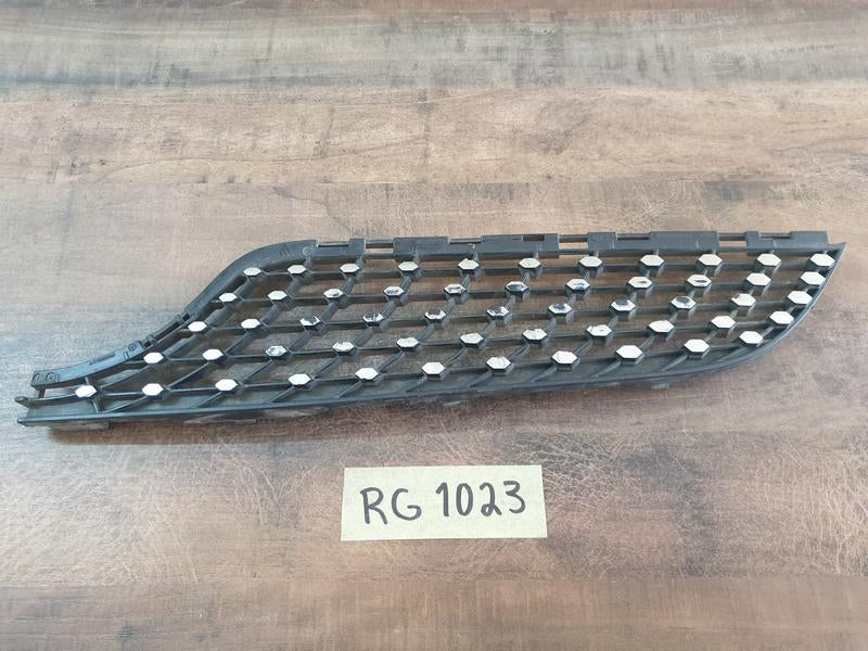 Original Used Mercedes-Benz CLA W117 Left Lower Radiator Grille Diamond Mesh