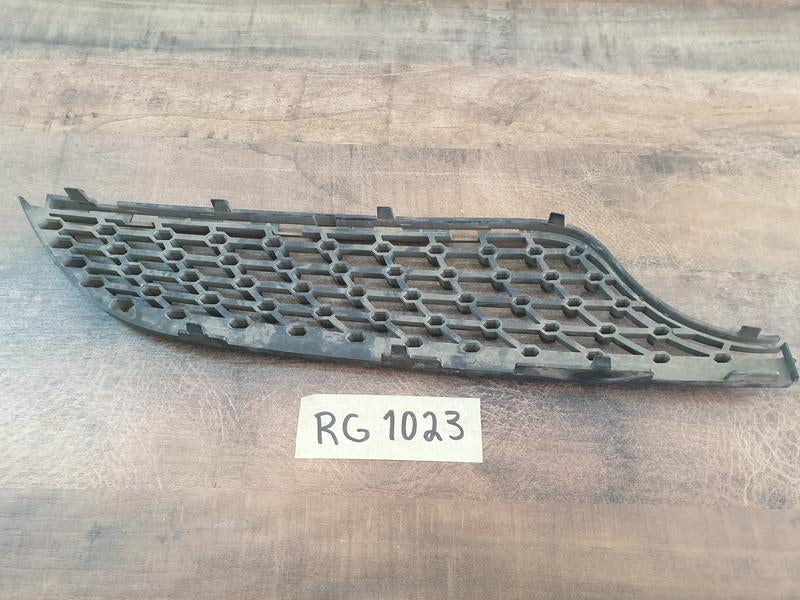 Original Used Mercedes-Benz CLA W117 Left Lower Radiator Grille Diamond Mesh