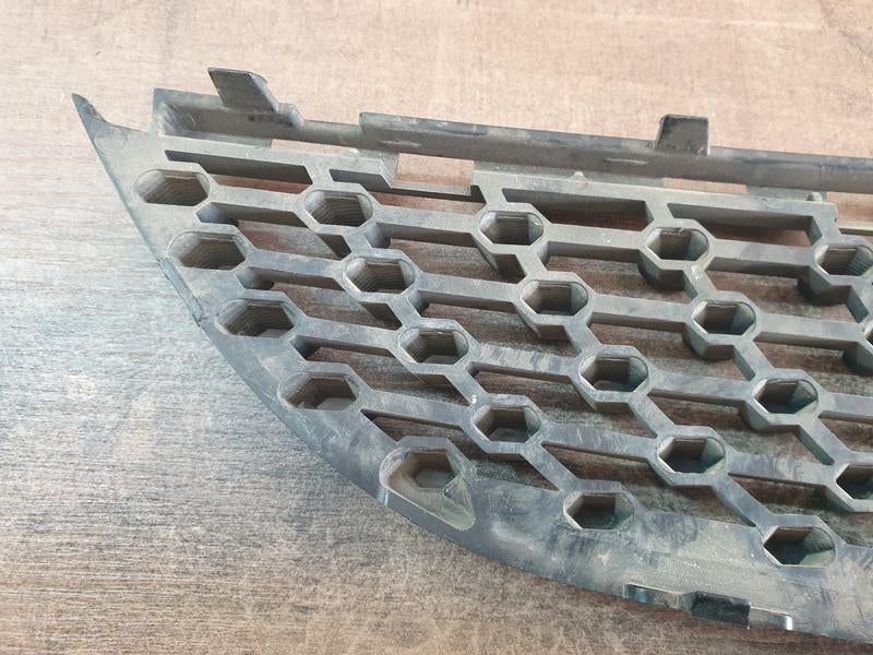 Original Used Mercedes-Benz CLA W117 Left Lower Radiator Grille Diamond Mesh