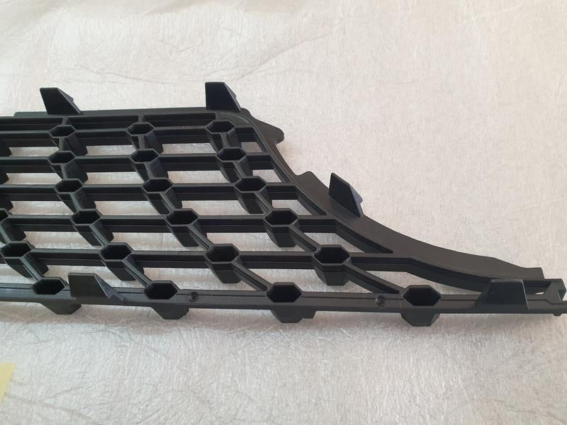 Original New Mercedes-Benz A-Class W177 Left Lower Radiator Grille Diamond Mesh