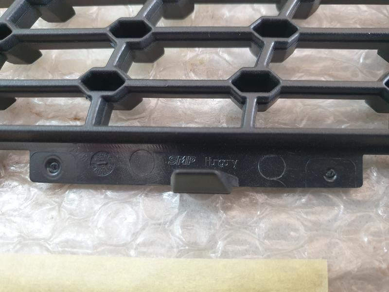 Original New Mercedes-Benz A-Class W177 Left Upper Radiator Grille Diamond Mesh