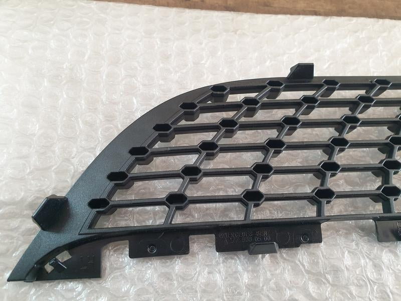 Original New Mercedes-Benz A-Class W177 Left Upper Radiator Grille Diamond Mesh