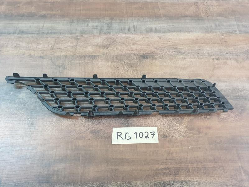 Original Used Mercedes-Benz GLC W253 Right Upper Radiator Grille Diamond Mesh