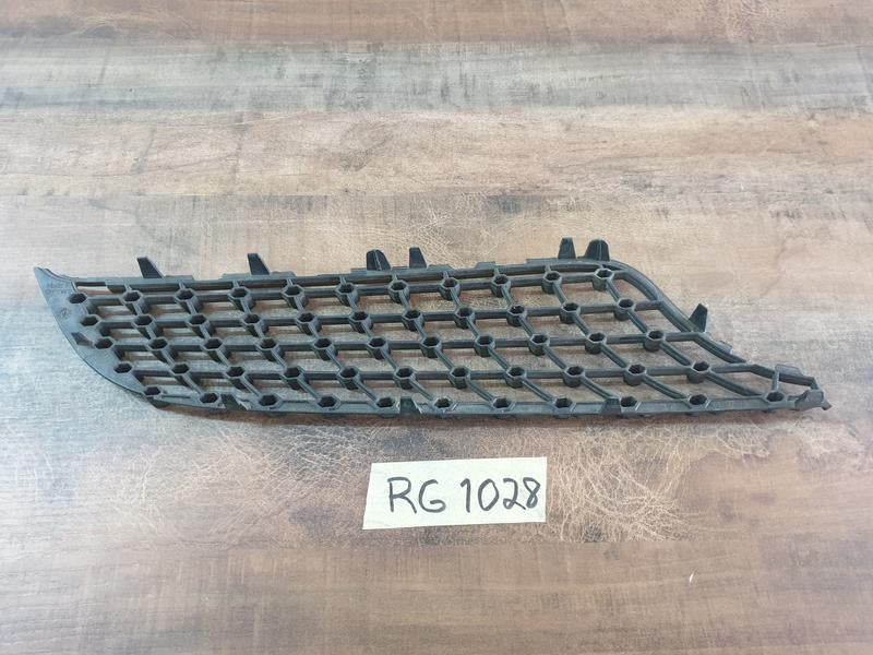 Original Used Mercedes-Benz GLC W253 Left Lower Radiator Grille Diamond Mesh