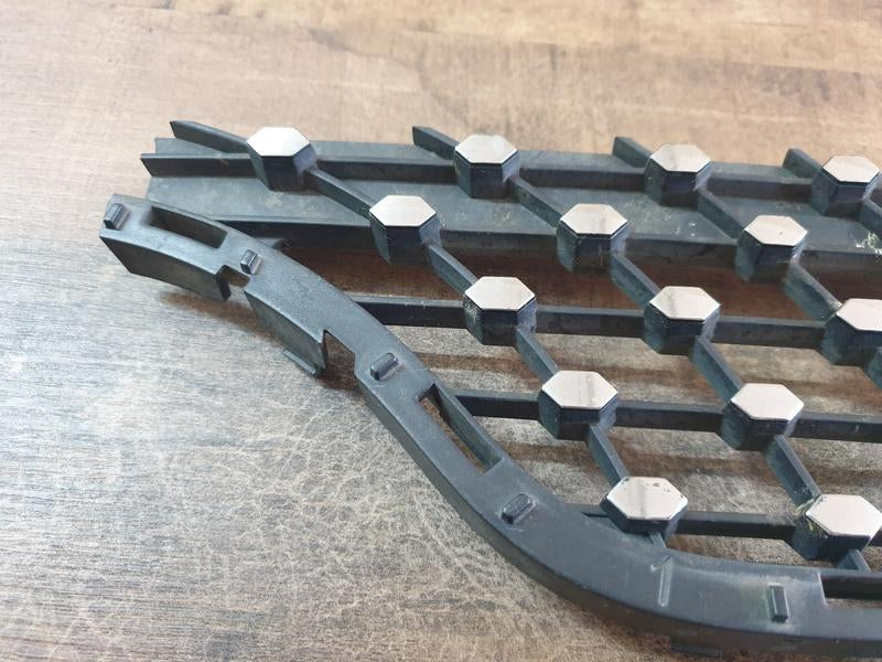 Original Used Mercedes-Benz GLA H247 Left Upper Radiator Grille Diamond Mesh