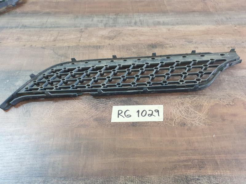 Original Used Mercedes-Benz GLA H247 Left Upper Radiator Grille Diamond Mesh