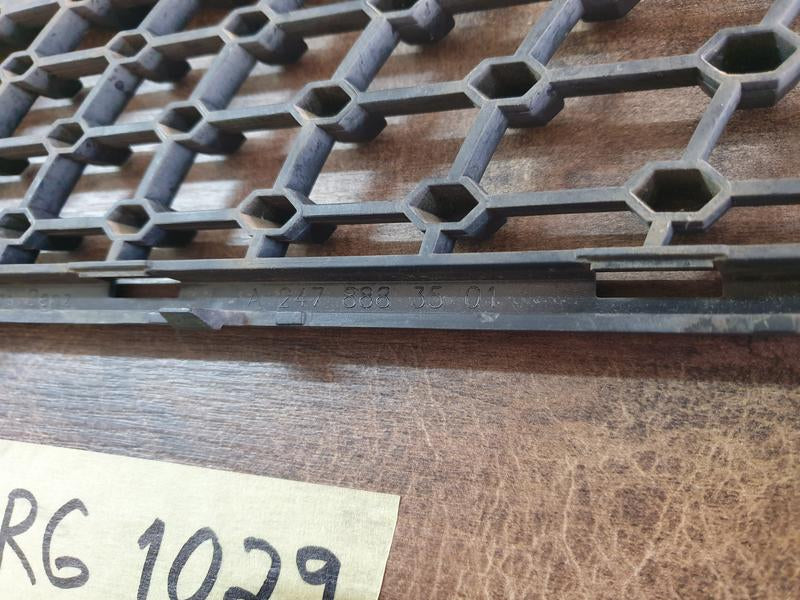 Original Used Mercedes-Benz GLA H247 Left Upper Radiator Grille Diamond Mesh