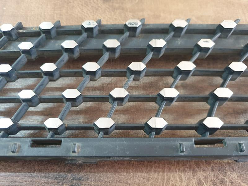Original Used Mercedes-Benz GLA H247 Right Upper Radiator Grille Diamond Mesh