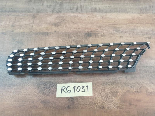 Original Used Mercedes-Benz C-Class W205 Right Upper Radiator Grille Diamond Mesh
