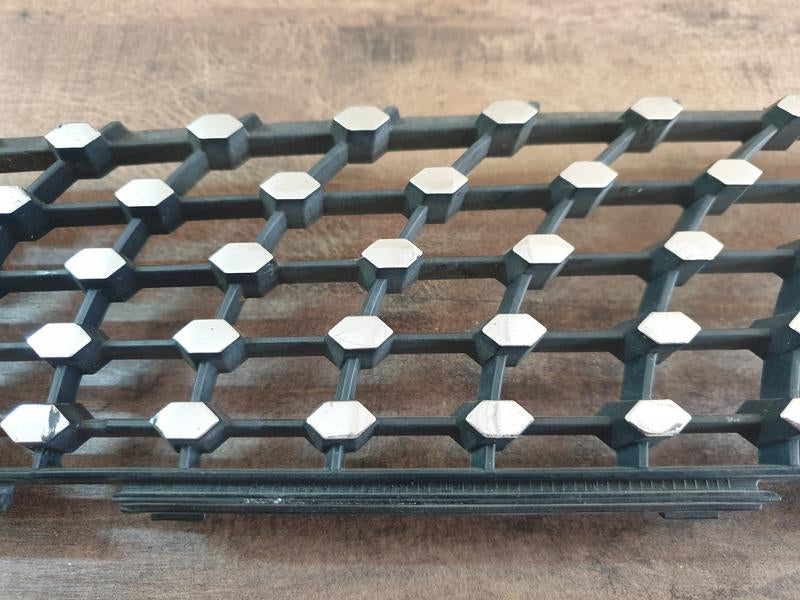 Original Used Mercedes-Benz C-Class W205 Right Upper Radiator Grille Diamond Mesh