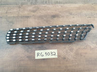 Original Used Mercedes-Benz C-Class W205 Right Upper Radiator Grille Diamond Mesh