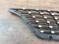 Original Used Mercedes-Benz V-Class W447 Left Upper Radiator Grille Diamond Mesh