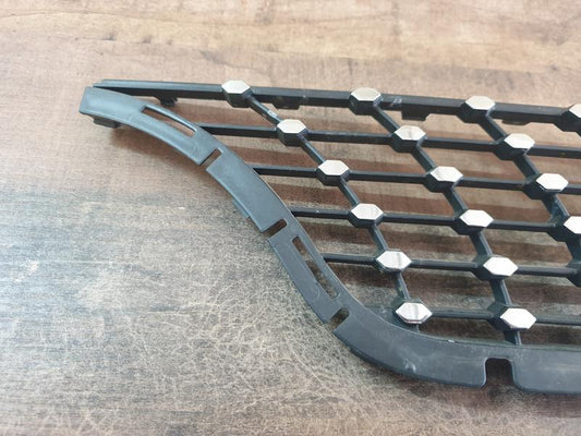 Original Used Mercedes-Benz V-Class W447 Left Upper Radiator Grille Diamond Mesh