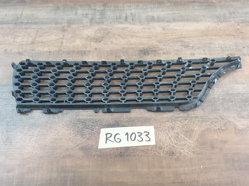 Original Used Mercedes-Benz V-Class W447 Left Upper Radiator Grille Diamond Mesh