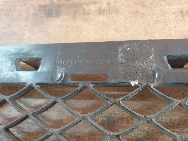 Original Used Mercedes-Benz G-Class W463 Left Lower Radiator Grille Diamond Mesh