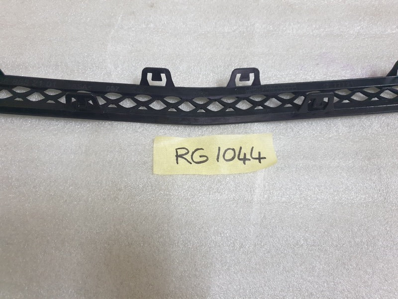 Original New Mercedes-Benz C-Class W206 AMG Front Bumper Radiator Grille Mesh