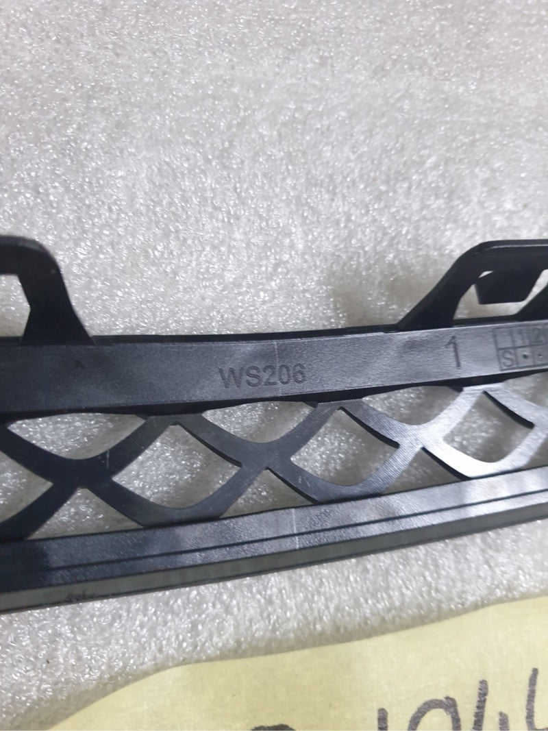 Original New Mercedes-Benz C-Class W206 AMG Front Bumper Radiator Grille Mesh