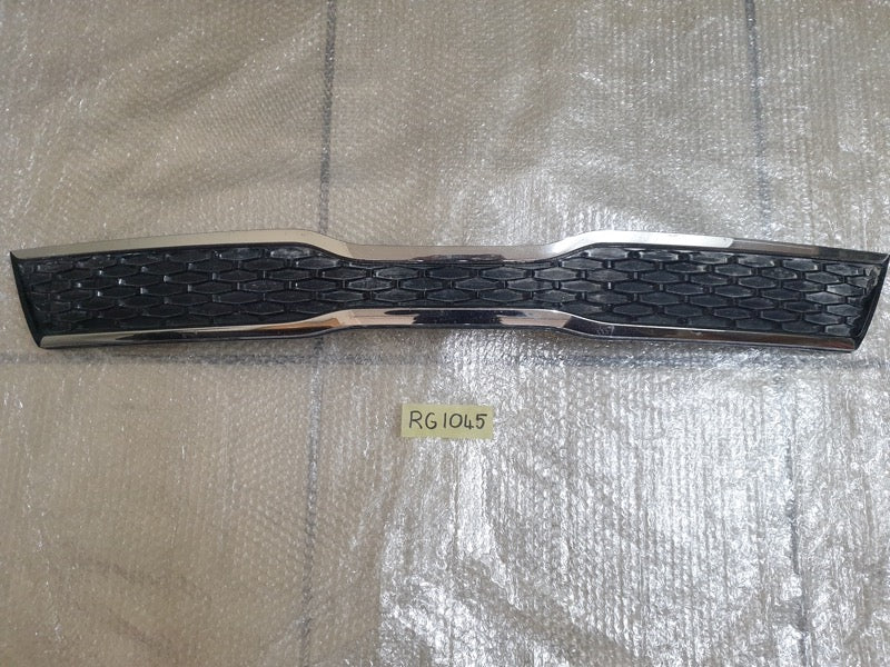 Original Used Kia Pegas Front Bumper Upper Radiator Grille