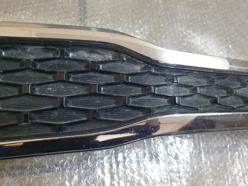 Original Used Kia Pegas Front Bumper Upper Radiator Grille