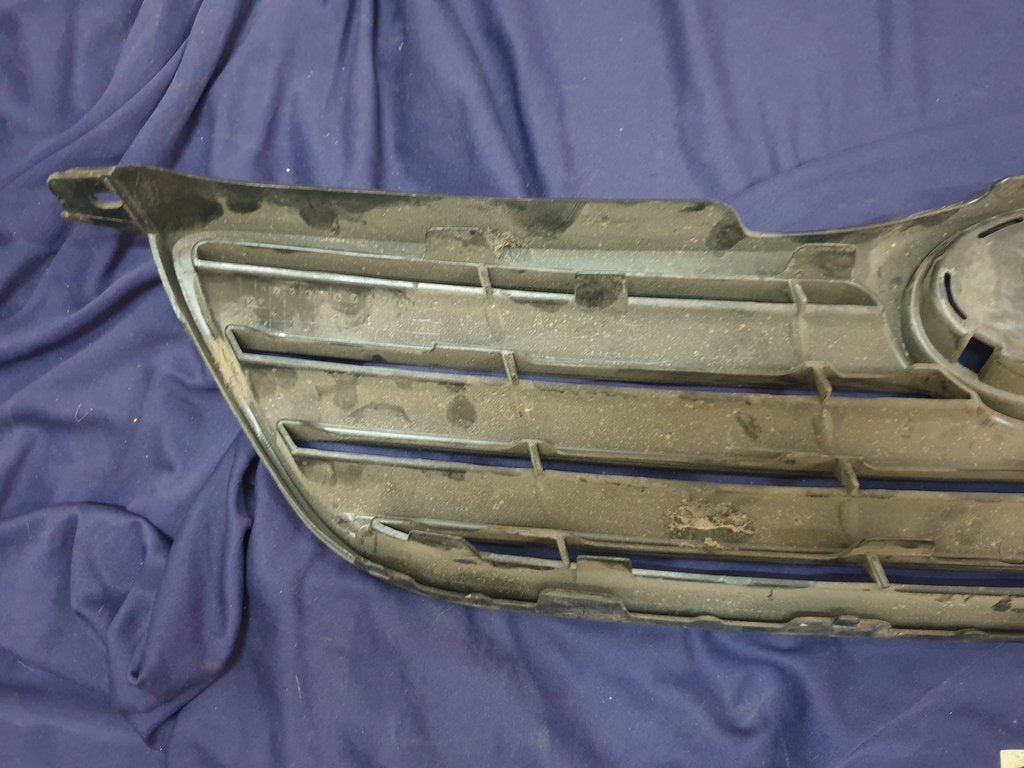 Toyota Aftermarket Corolla Radiator Grille - Wear and Tear