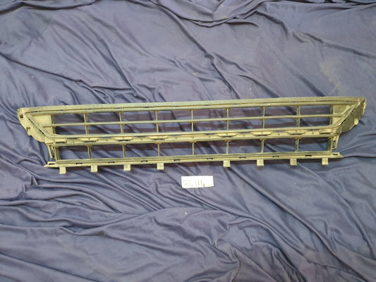 Volkswagen Polo Front Lower Center Radiator Grille
