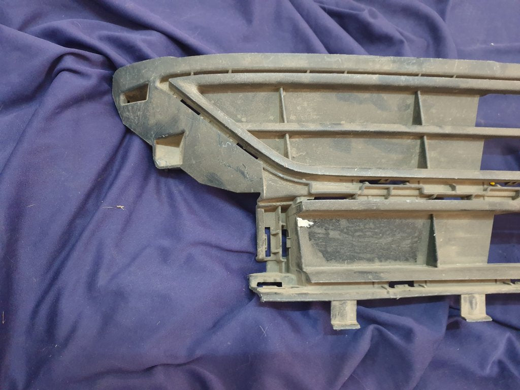 Volkswagen Polo Front Bumper Lower Grille