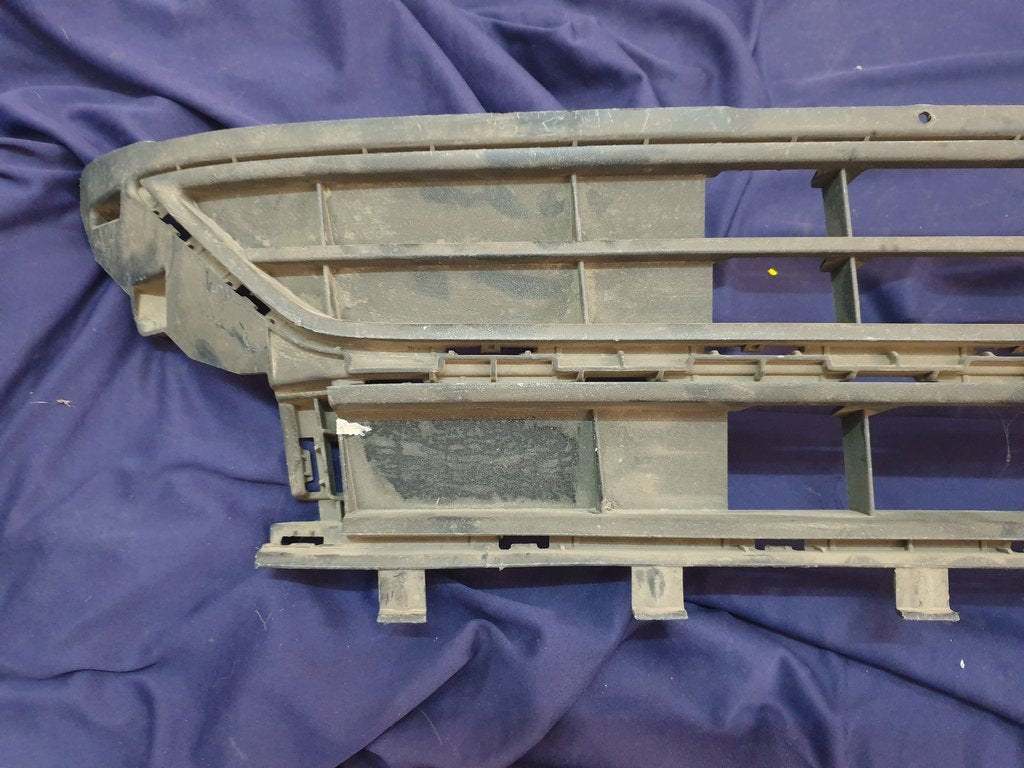 Volkswagen Polo Front Bumper Lower Grille