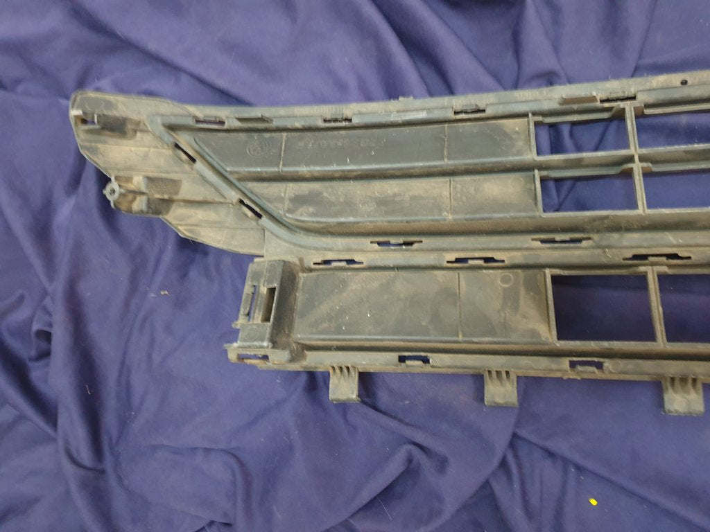 Volkswagen Polo Front Bumper Lower Grille