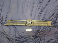Volkswagen Polo MK6 Radiator Grille - Wear and Tear