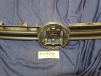 Volkswagen Polo MK6 Radiator Grille - Wear and Tear