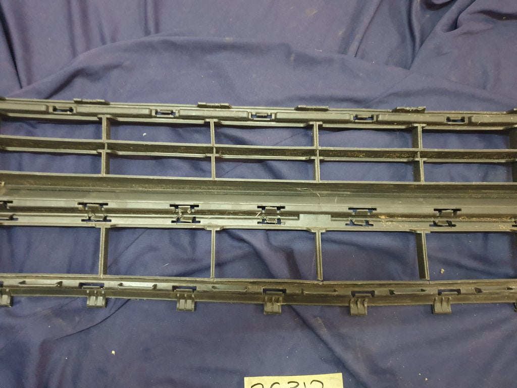 Volkswagen Polo Front Bumper Lower Grille
